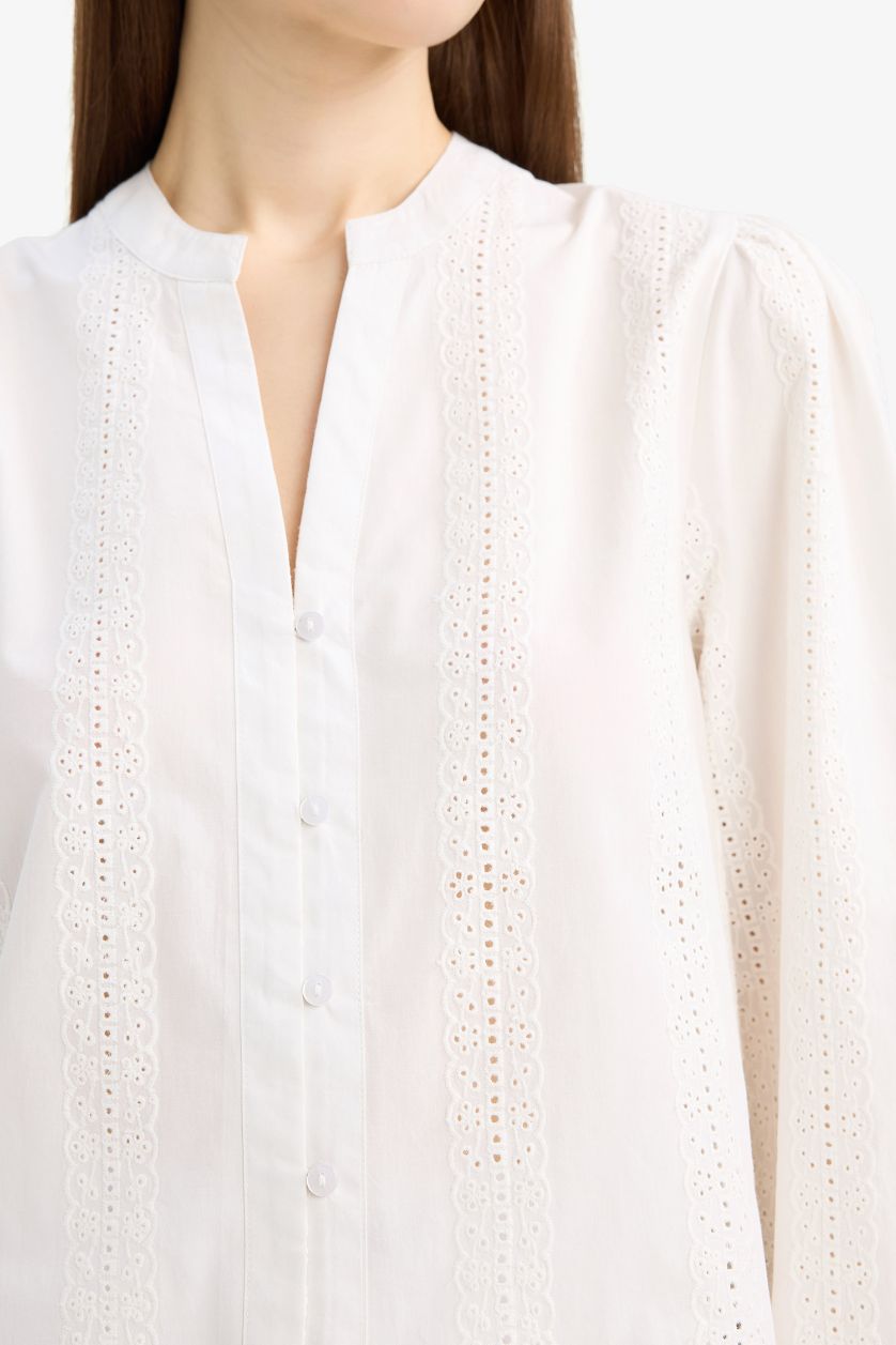 Woman White Fitted Crew Neck Embroidered Long Sleeve Shirt