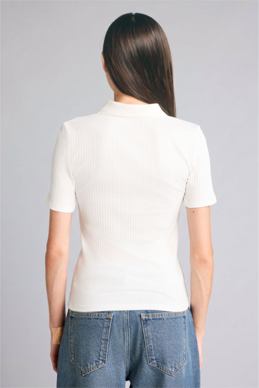 Kadın Ekru Slim Fit Polo Tişört