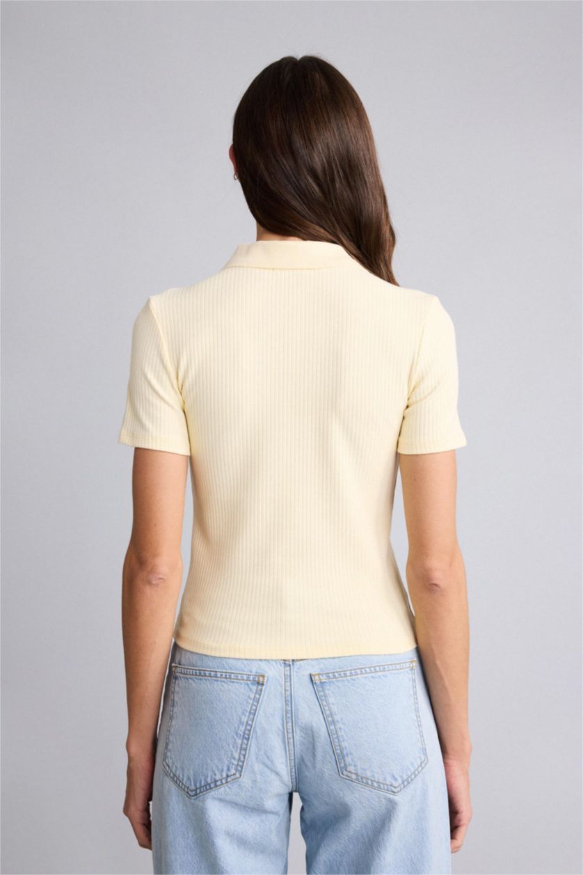 Kadın Açık Sarı Slım Fıt Polo Yaka Fitilli Kaşkorse Tişört