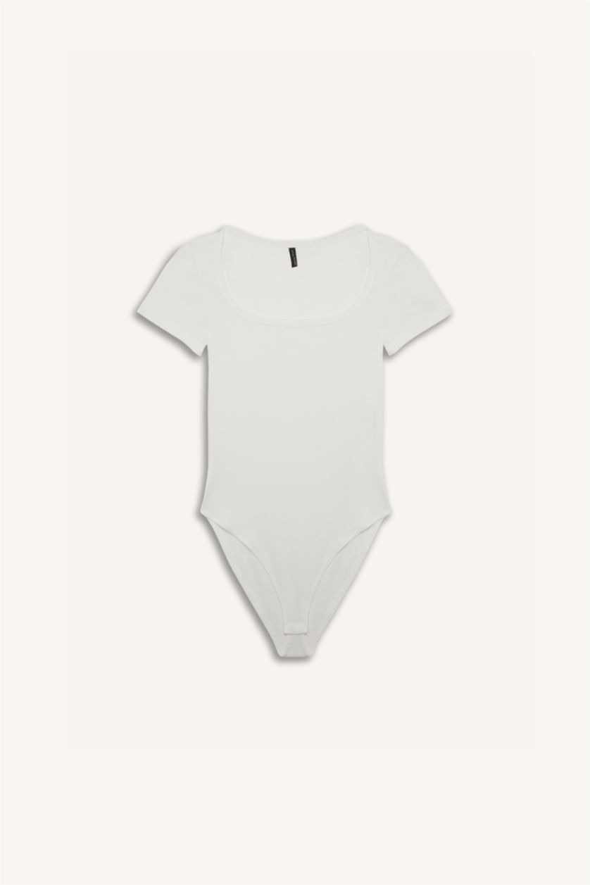 نساء بيج فاتح بودي نص كم سليم برقبة مستديرة وأزرار