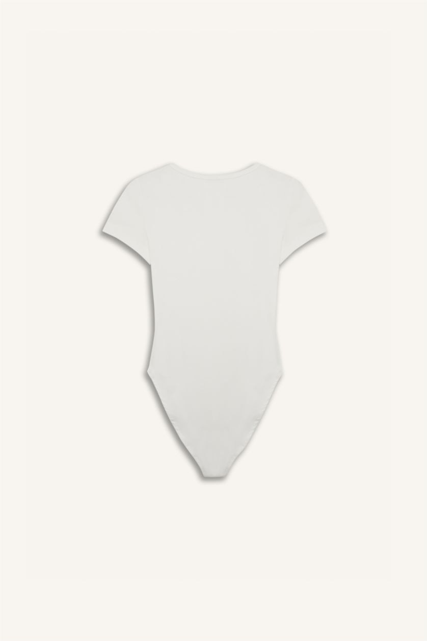 نساء بيج فاتح بودي نص كم سليم برقبة مستديرة وأزرار