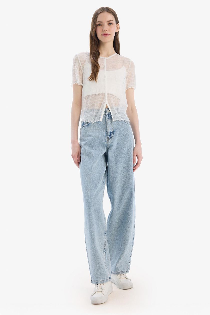 Kadın Kırık Beyaz Fitted Bisiklet Yaka Tül Kısa Kollu Beyaz Bluz