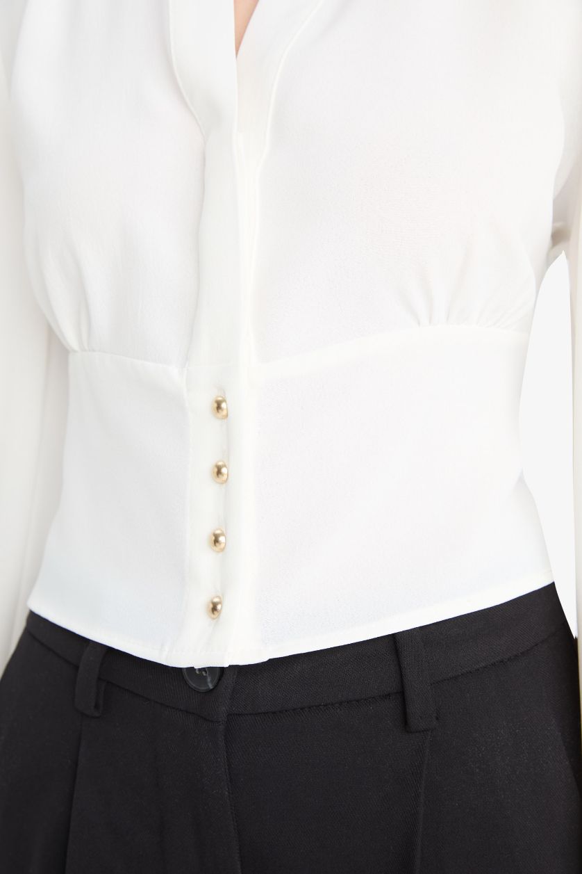 Woman Ecru Slim Fit V-Neck Long Sleeve Blouse