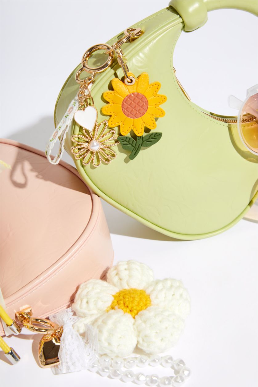 Kadın Karma Kadın Papatya Motifli Charm Anahtarlık