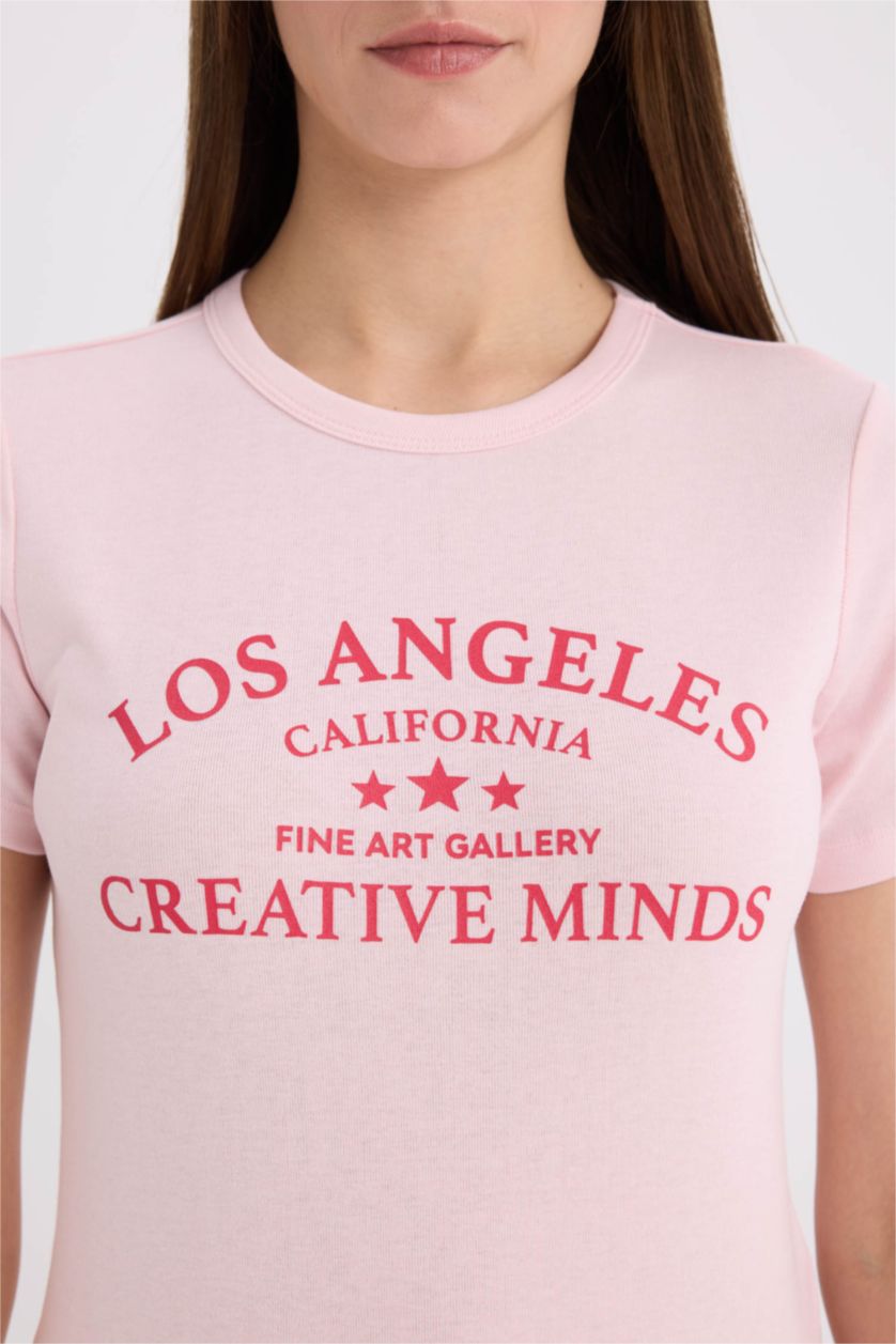 Kadın Açık Pembe Regular Fit Bisiklet Yaka Baskılı Ribana Kısa Kollu Tişört