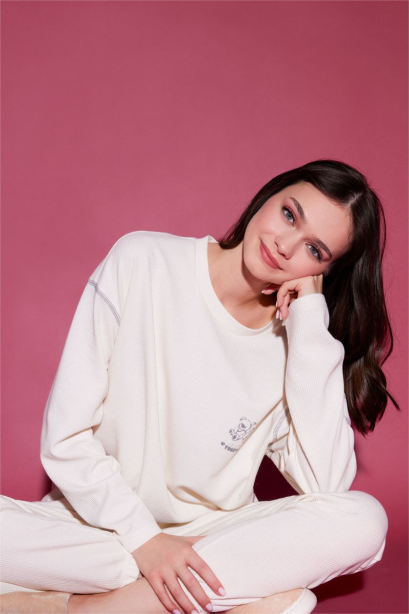 Kadın Ekru Pijama Takımı Velur Uzun Kollu Üst Beli Lastikli Uzun Alt
