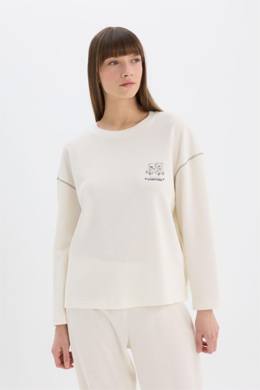 Kadın Ekru Pijama Takımı Velur Uzun Kollu Üst Beli Lastikli Uzun Alt