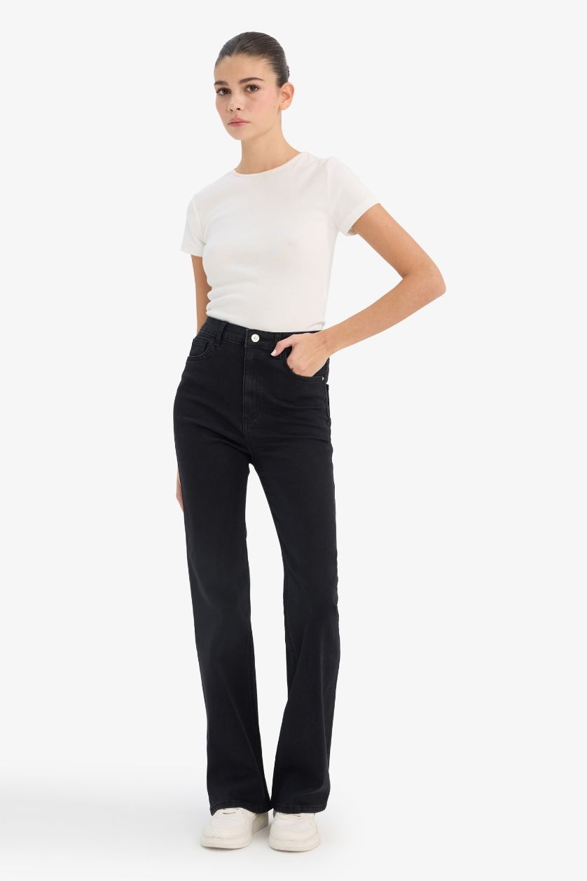 Woman Black Mia Flare Fit Normal Waist Long Jeans