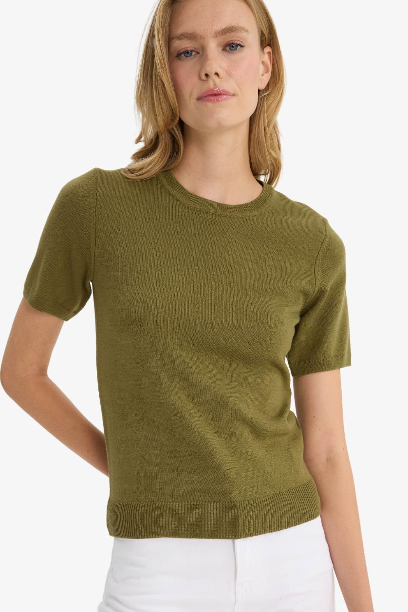 WOMAN Khaki Regular Fit Crew Neck Short Sleeve Knit Pullover