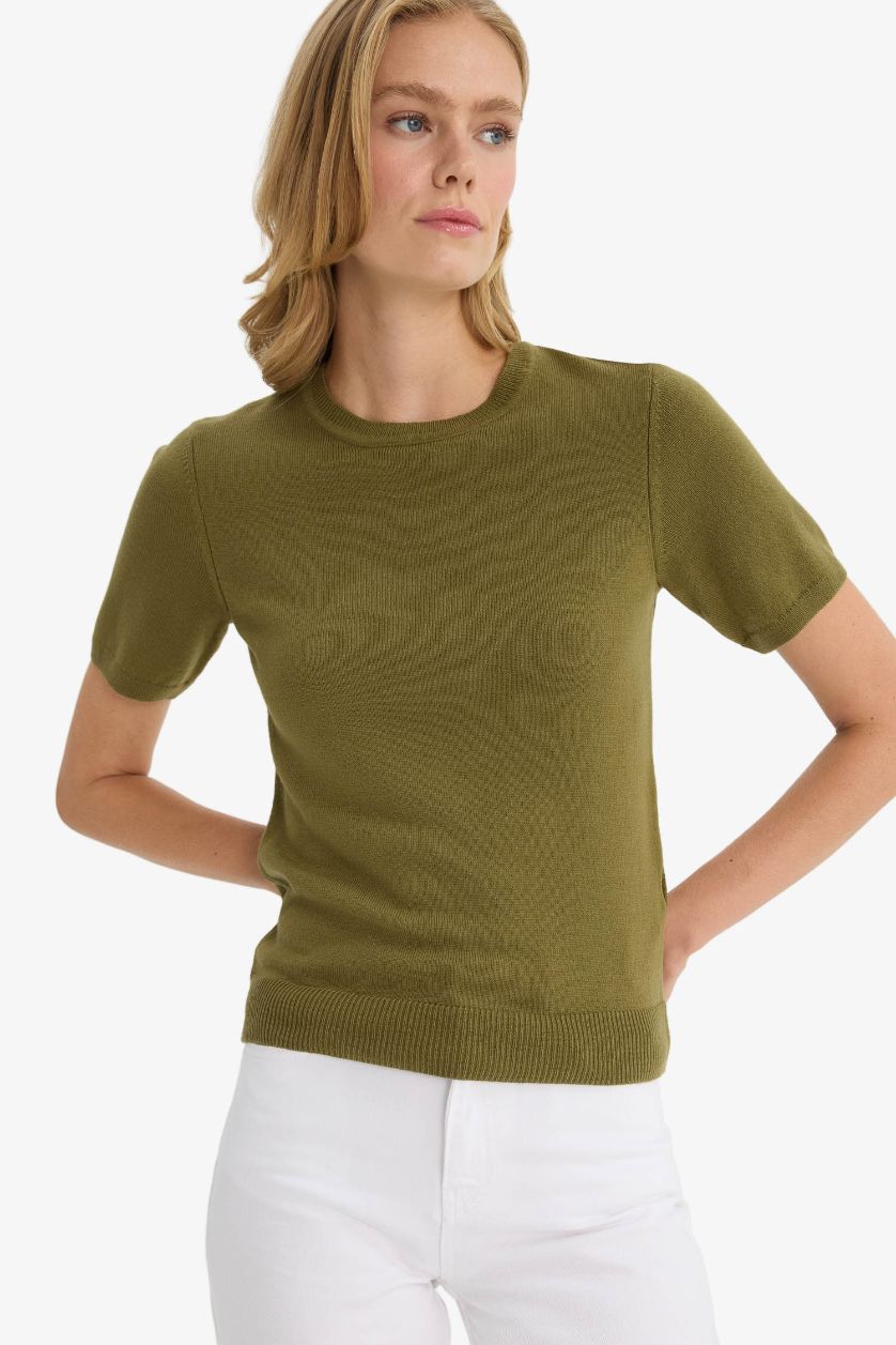 WOMAN Khaki Regular Fit Crew Neck Short Sleeve Knit Pullover