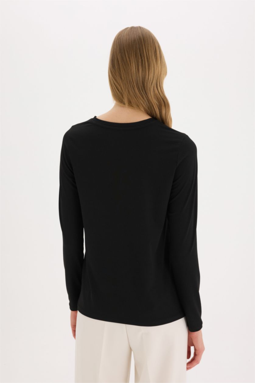 FEMME Noir T-shirt imprimé à manches longues et col rond de Fall in Love