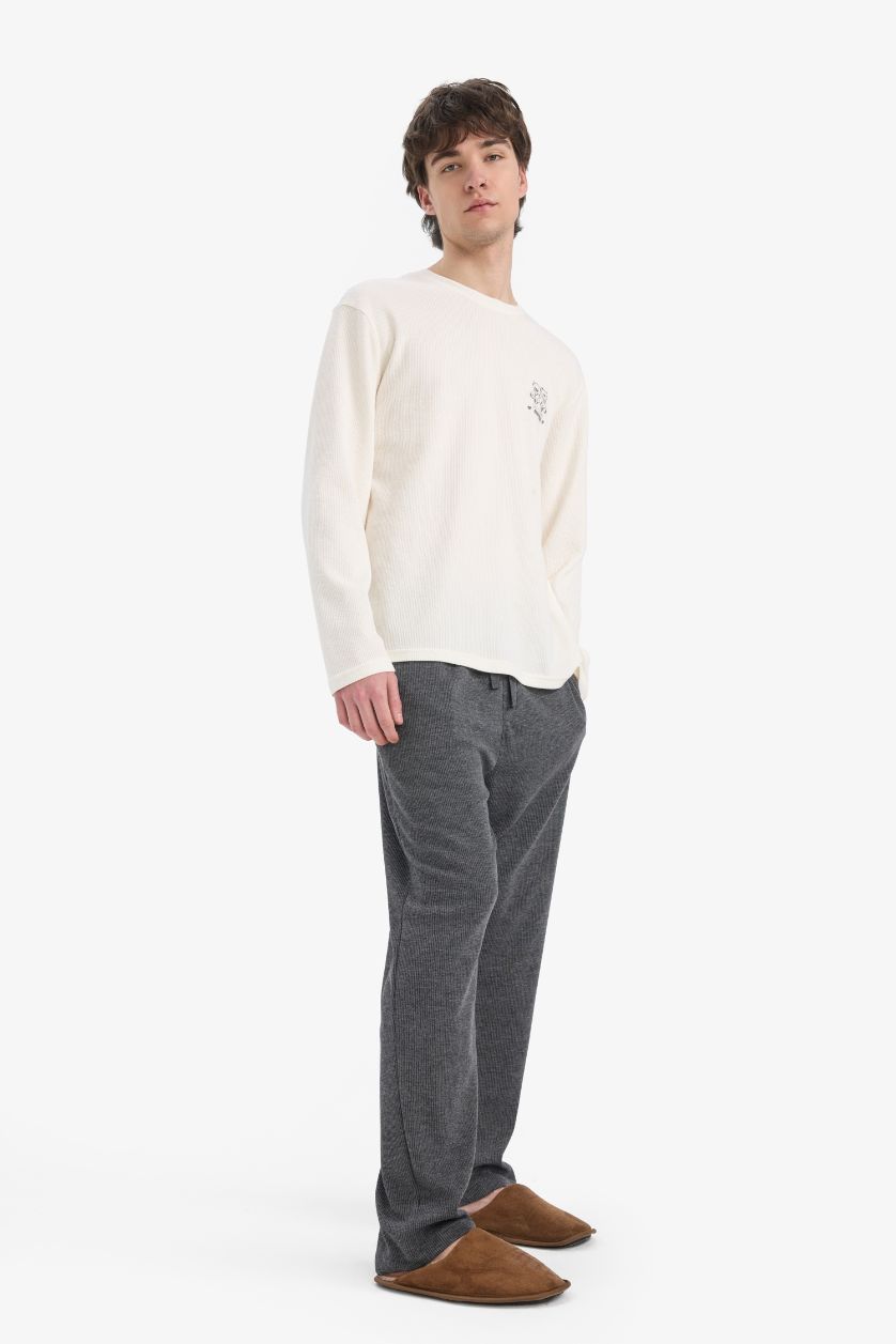 Ерлер экру релакс пішімі дөңгелек жаға жануар 2 Трикотаж жиынтығы