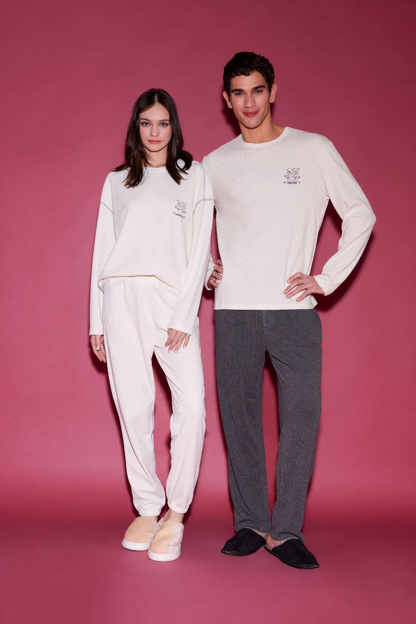 Ерлер экру релакс пішімі дөңгелек жаға жануар 2 Трикотаж жиынтығы