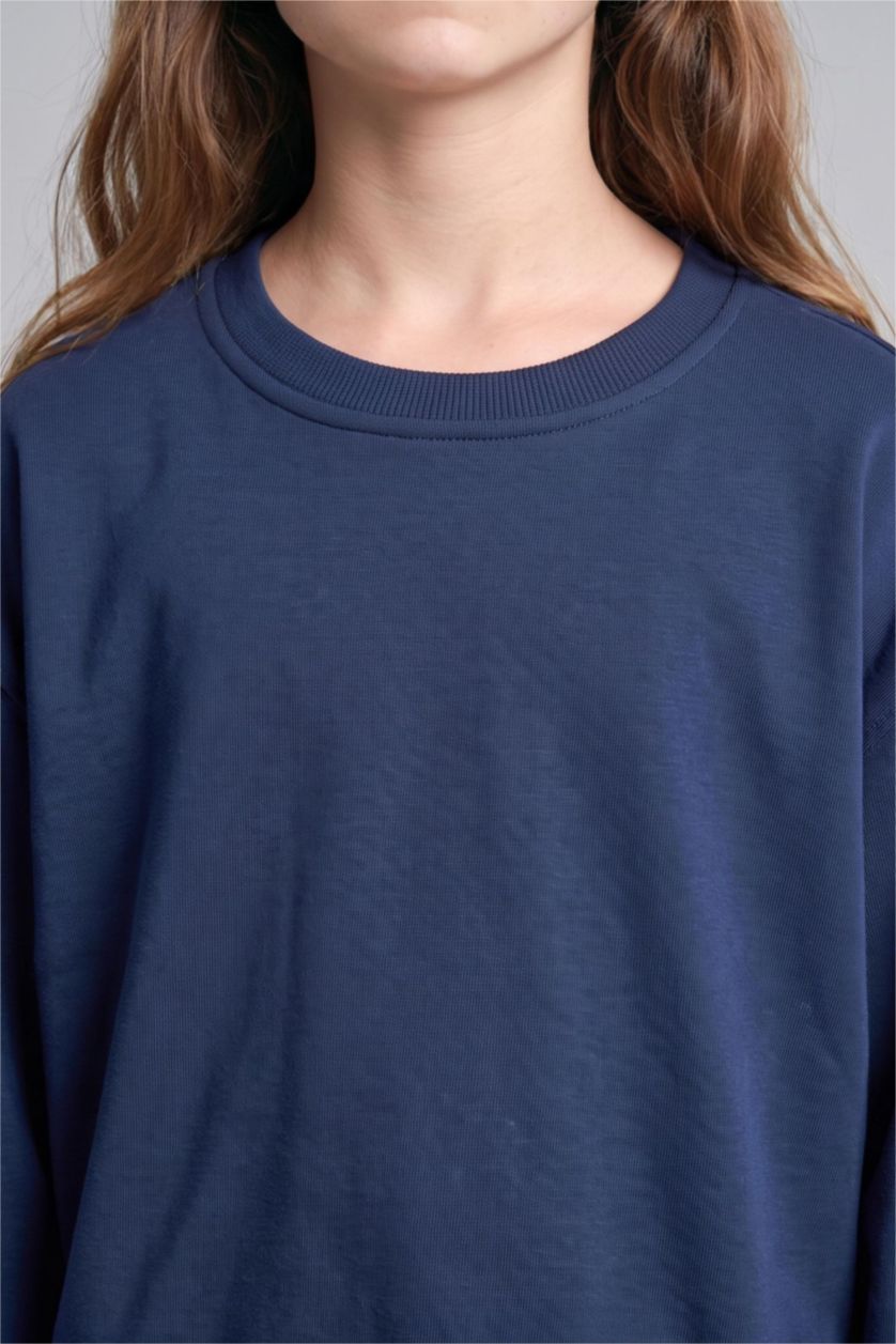 Young Girls - Teen Girls NAVY Relax Fit Crew Neck Sweatshirt