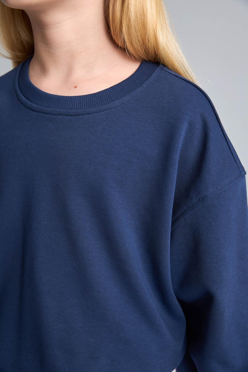 GIRLS & TEENS NAVY Girl Relaxed Fit Navy Crew Neck Sweatshirt