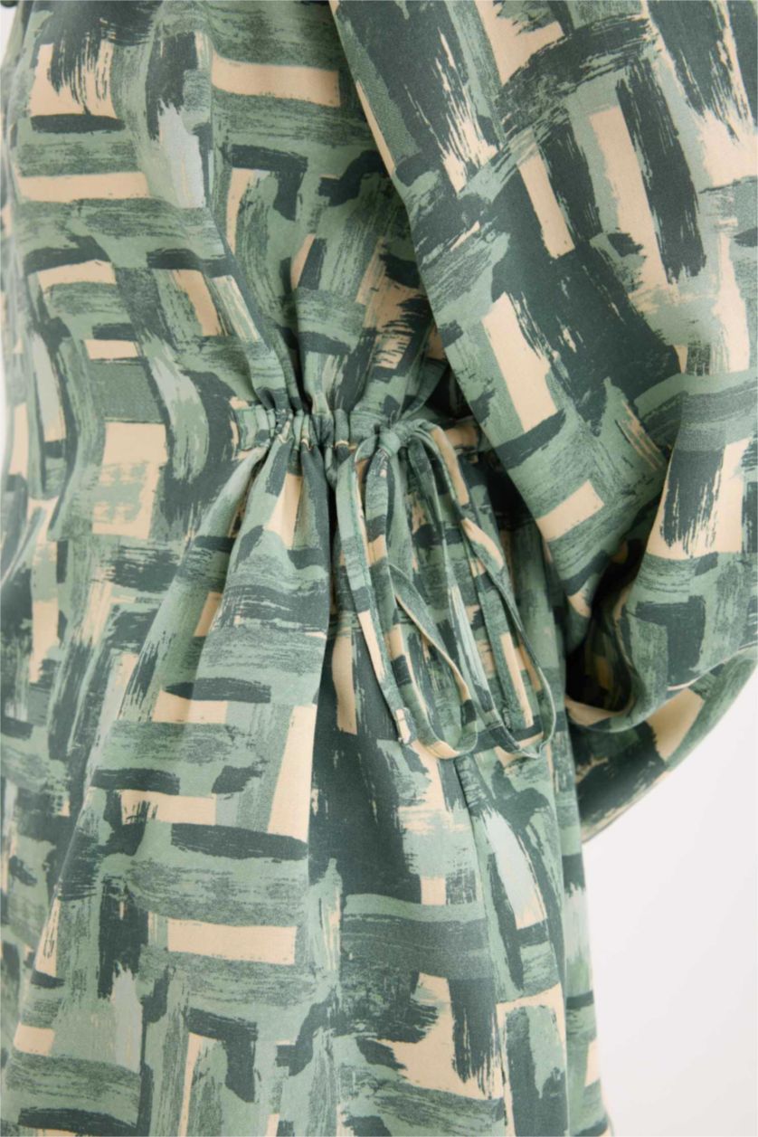 Kadın Açık Yeşil Regular Fit Büzgülü Yaka Desenli Uzun Kollu Bluz