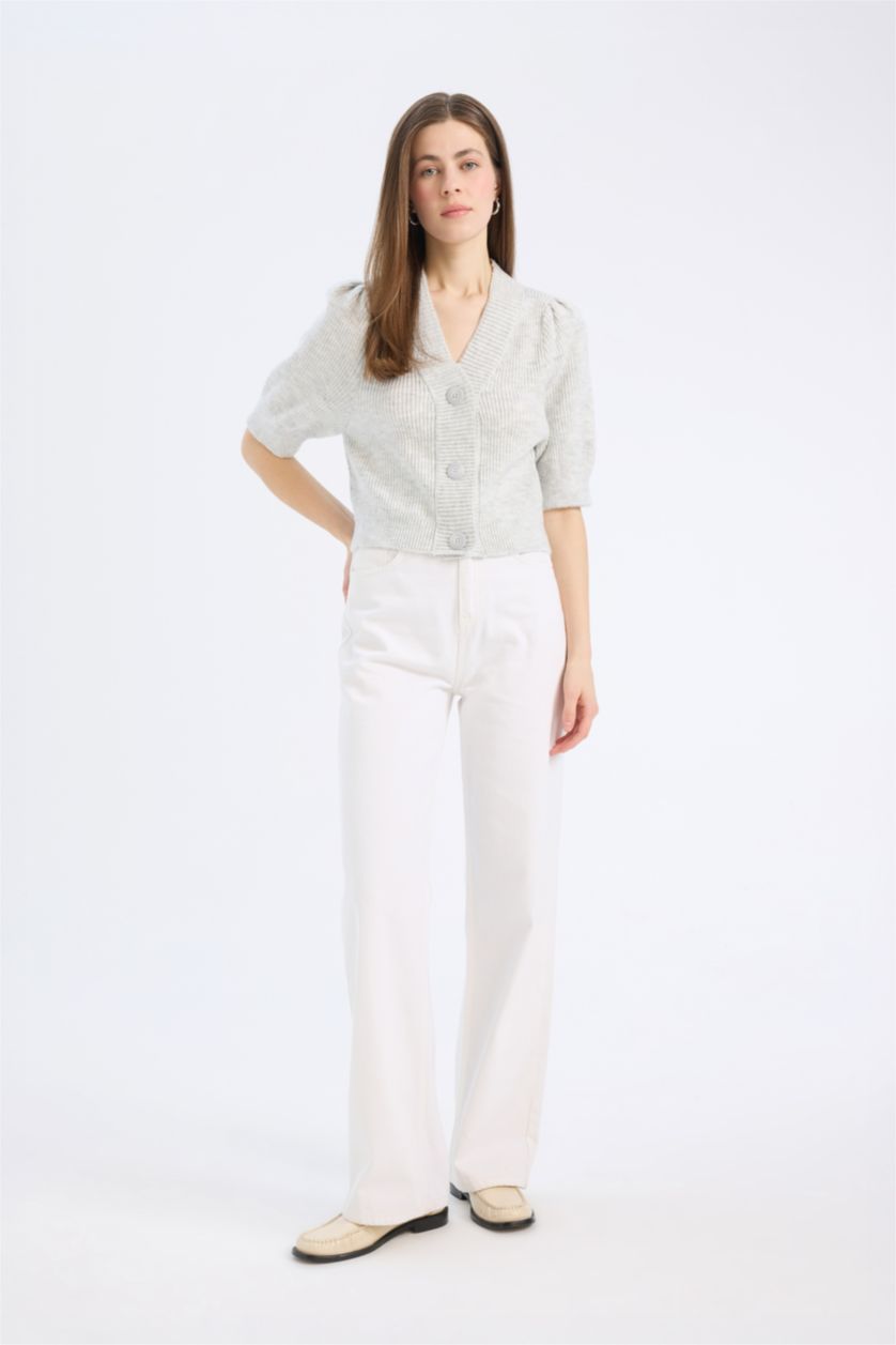 Kadın Açık Gri Fitted V Yaka Düğmeli Kısa Kollu Triko Hırka