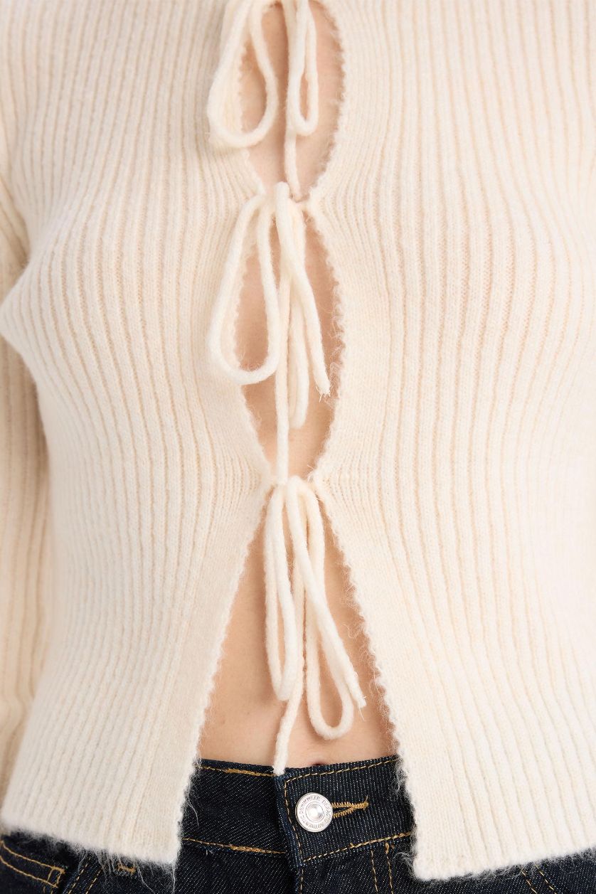 Kadın Ekru Regular Fit Bisiklet Yaka Bağlamalı Basic Düz Triko Hırka