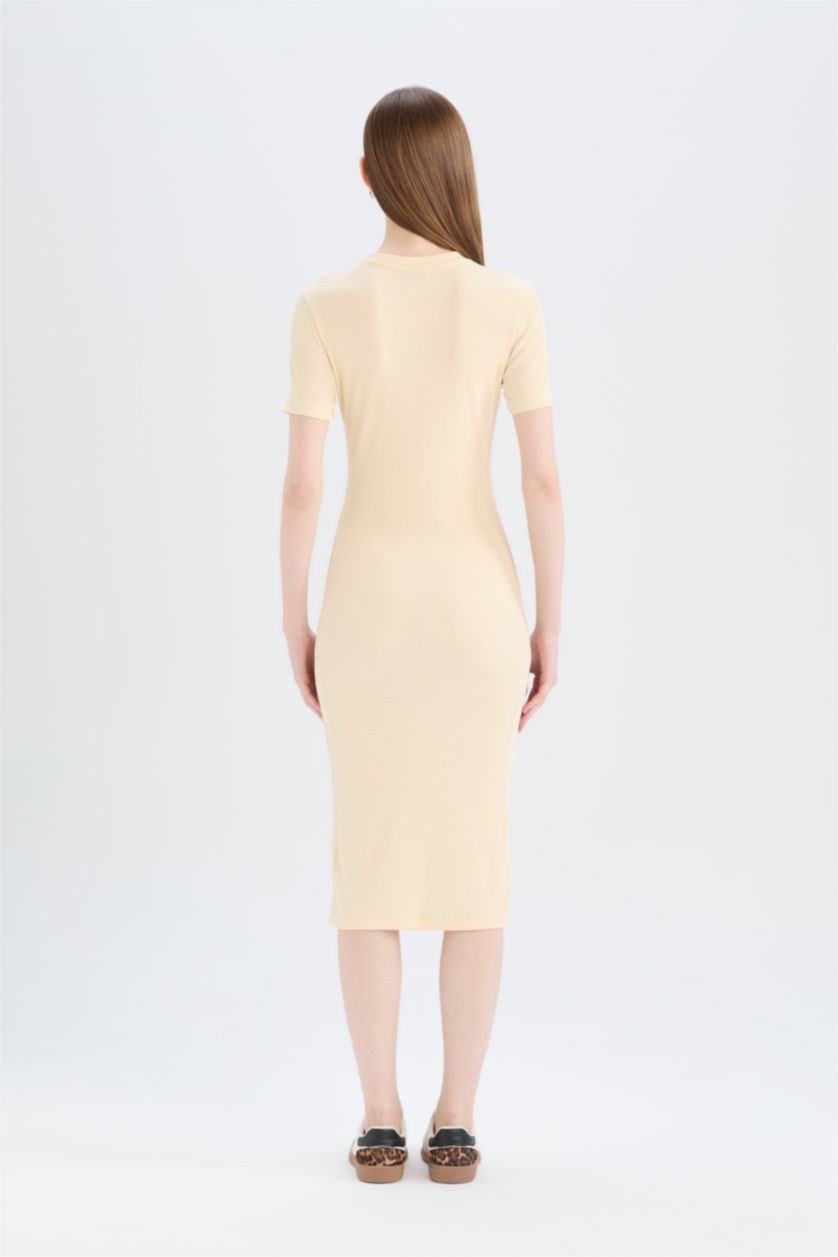 Woman Light Yellow Bodycon Crew Neck Camisole Midi Dress