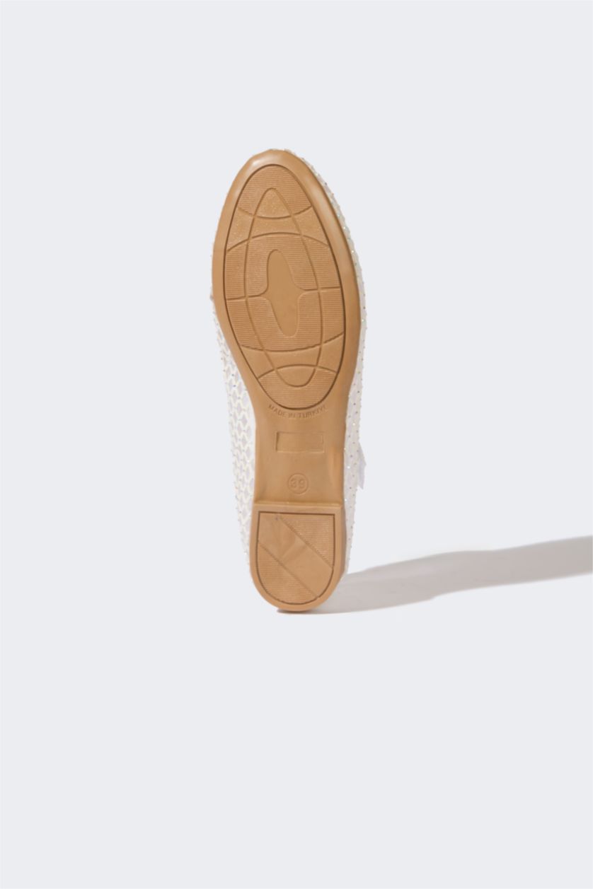 نساء اوف وايت حذاء فلات بناتي بكعب مسطح