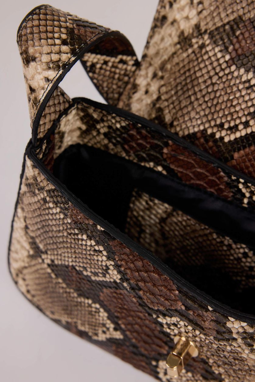 نساء Karma جنطة كتف نسائي بطبعة جلد الأفعى