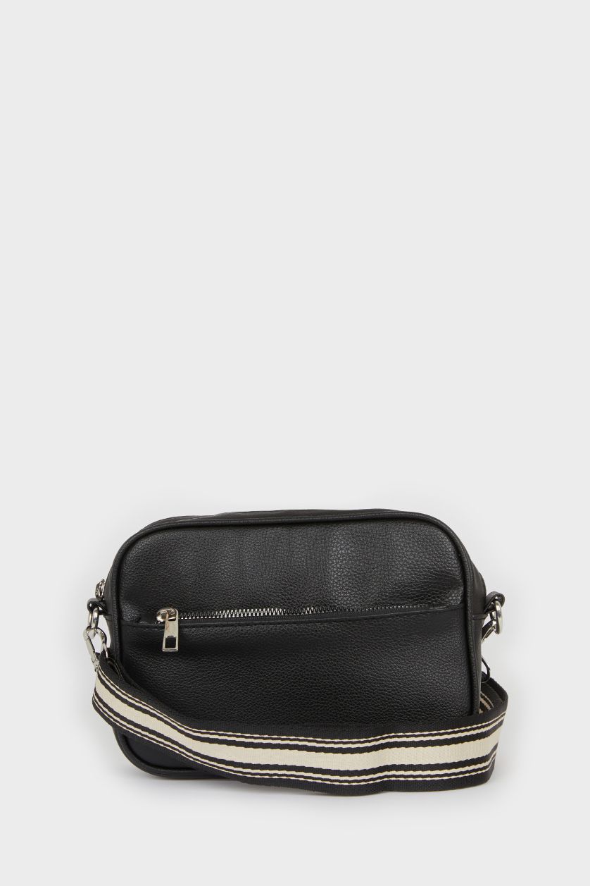 Kadın Siyah Çapraz Çanta