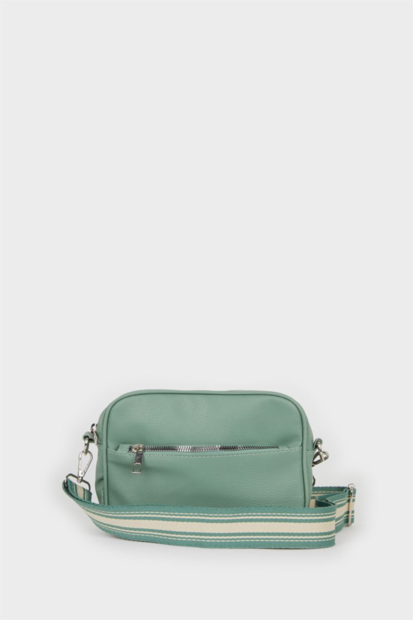 Woman Green Woman Crossbody Bag