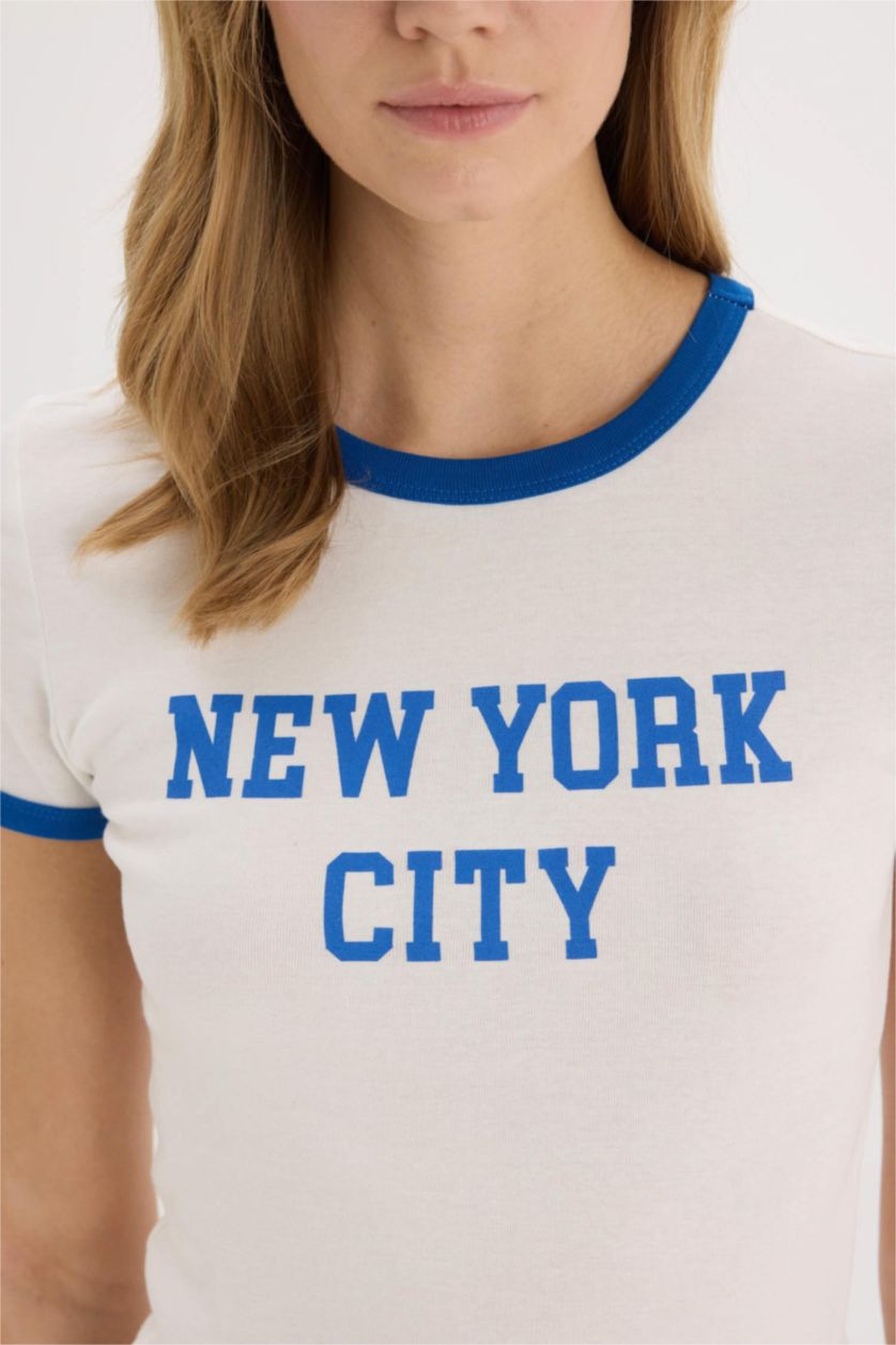 نساء اوف وايت تيشيرت نص ردن ريبانا قصة عادية