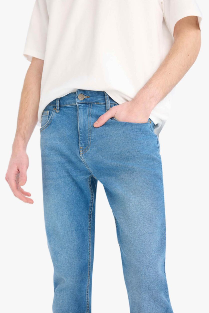 MAN Blue Sergio Regular Fit Super Skinny Hem Jeans