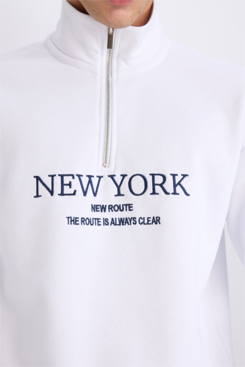 Erkek Beyaz Boxy Fıt Sweatshirt