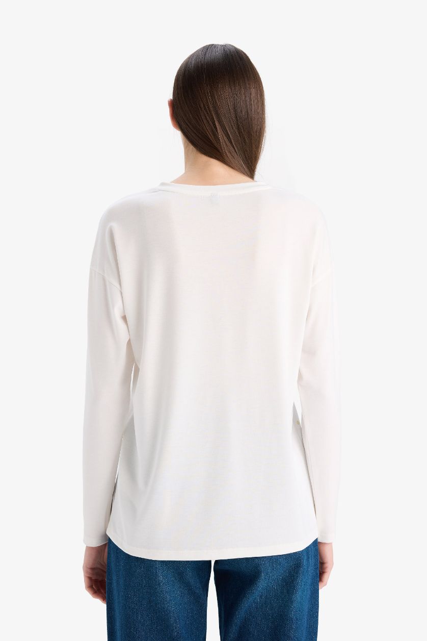 نساء بيج فاتح Crew Neck Printed Long Sleeve T-Shirt