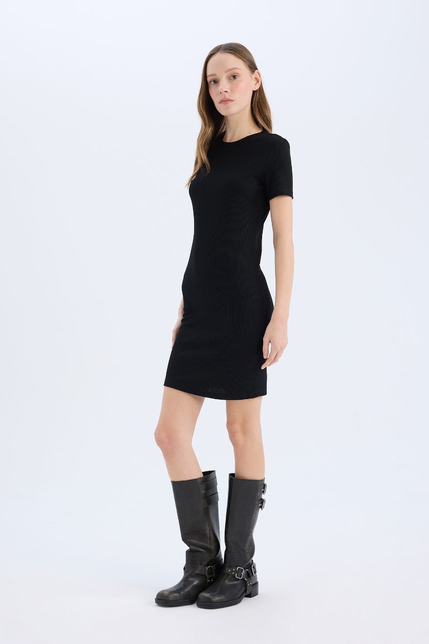 Kadın Siyah Bodycon Vücudu Saran Bisiklet Yaka Fitilli Kaşkorse Kısa Kollu Mini Elbise