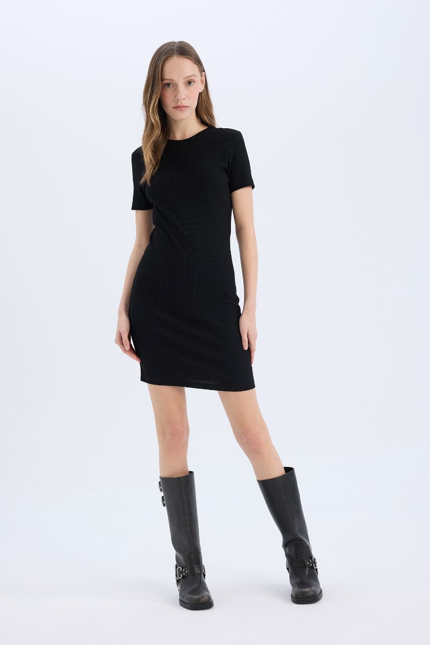 Kadın Siyah Bodycon Vücudu Saran Bisiklet Yaka Fitilli Kaşkorse Kısa Kollu Mini Elbise