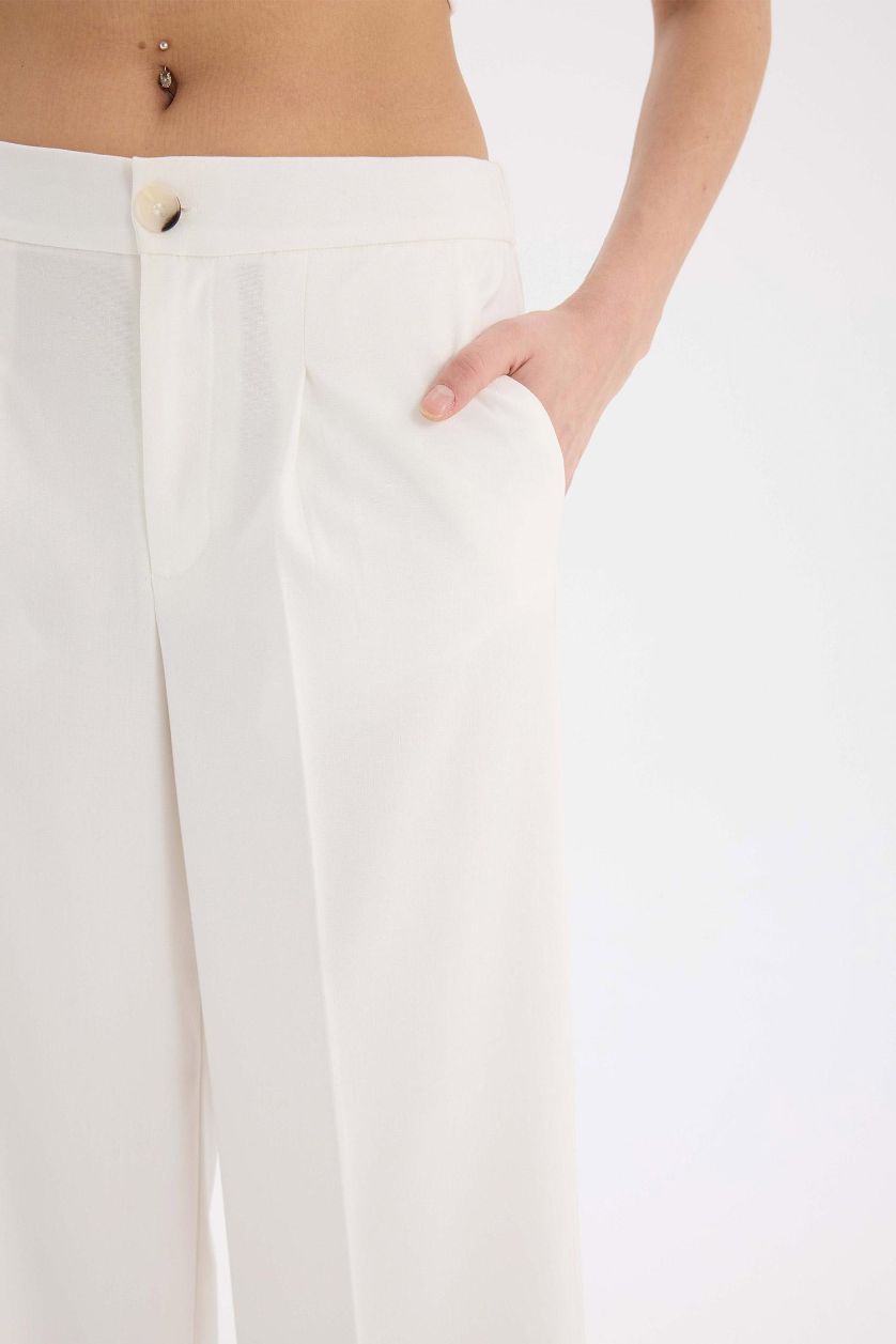 Kadın Ekru Baggy Fit Fermuarlı Cepli Yüksek Bel Standart Boy Kumaş Palazzo Pantolon