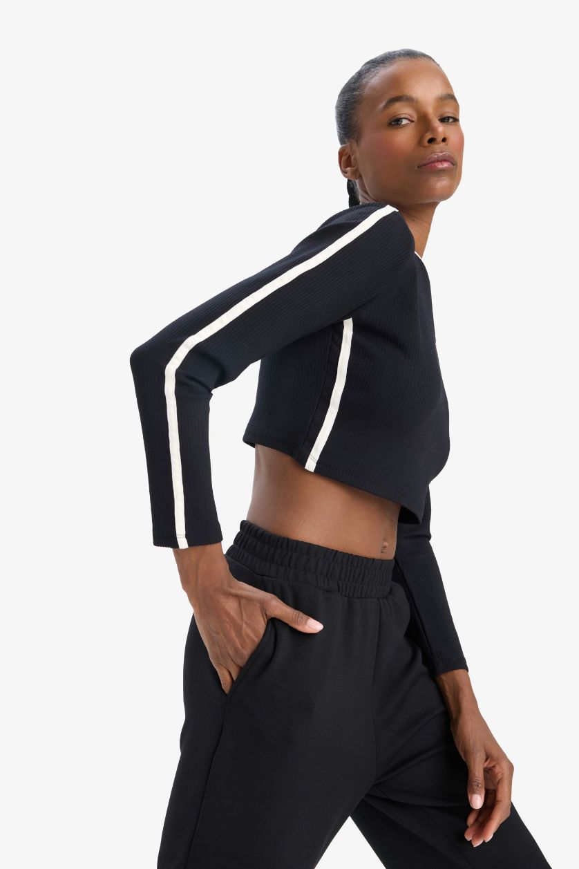 Kadın Siyah Slim Fit Dar Kesim Bisiklet Yaka Baskılı Sporcu Uzun Kollu Tişört