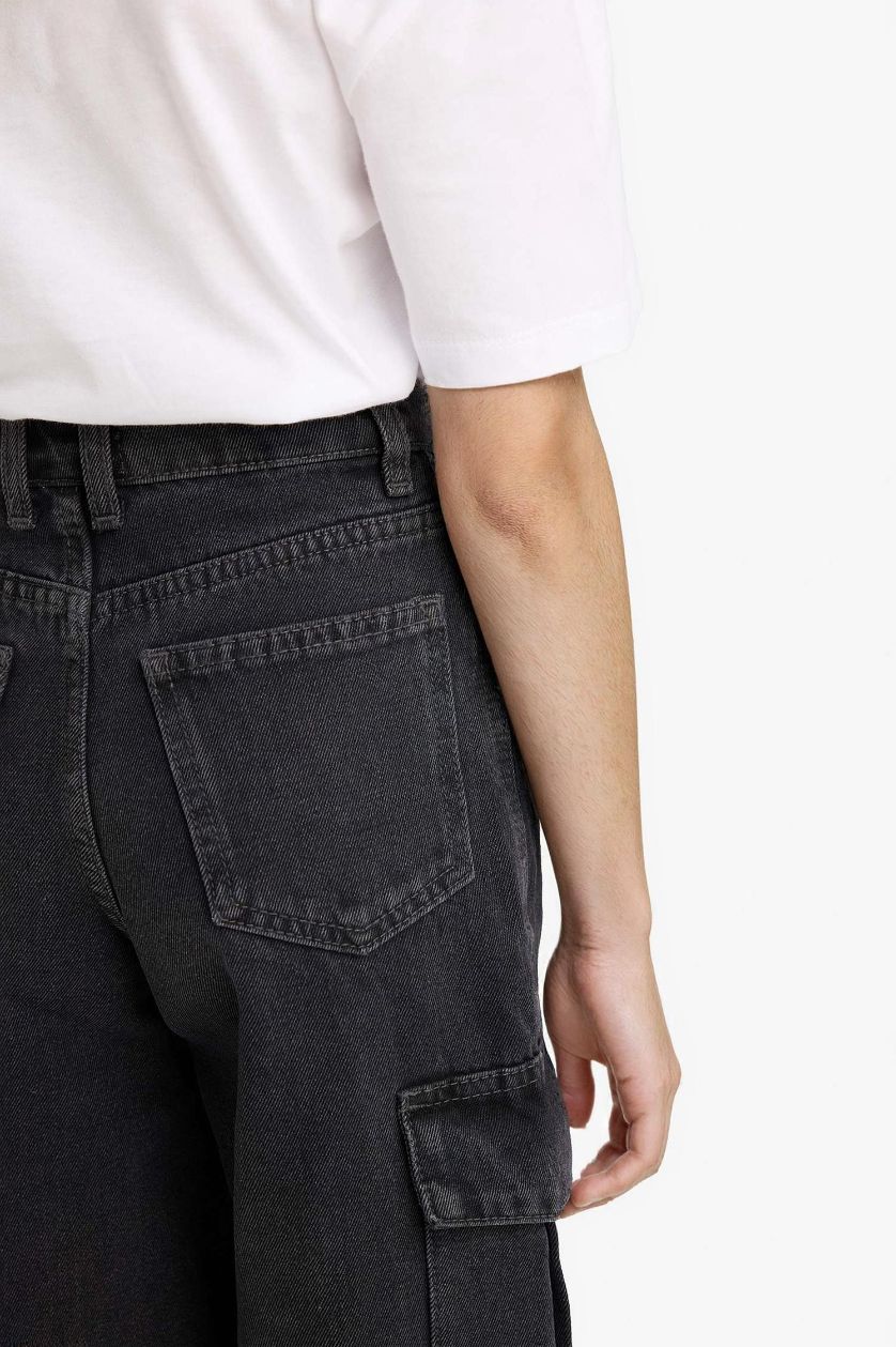 بناتي أنثرا بنطلون جينز كارجو بناتي برجل واسع وجيب أنثرا