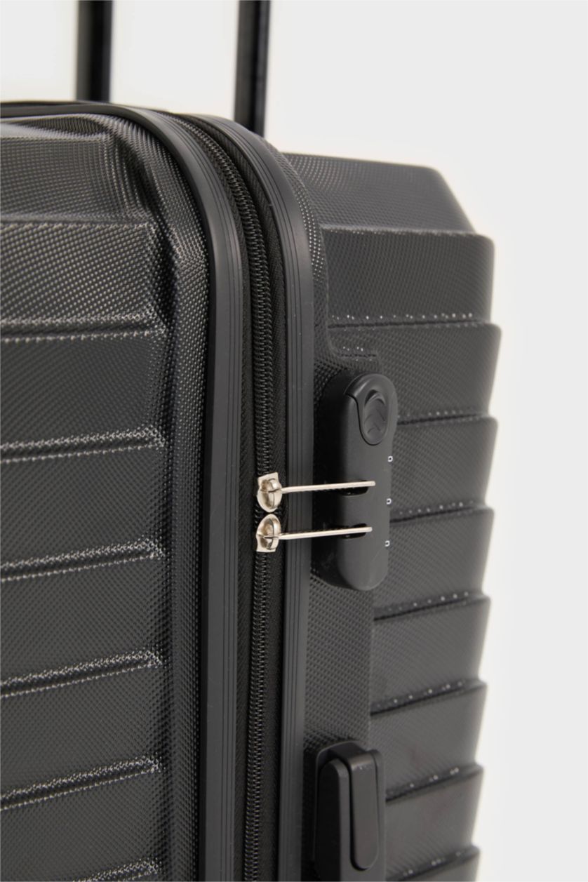 Kadın Siyah Büyük Unisex Sert Kapaklı Çekçekli Büyük Boy  Valiz