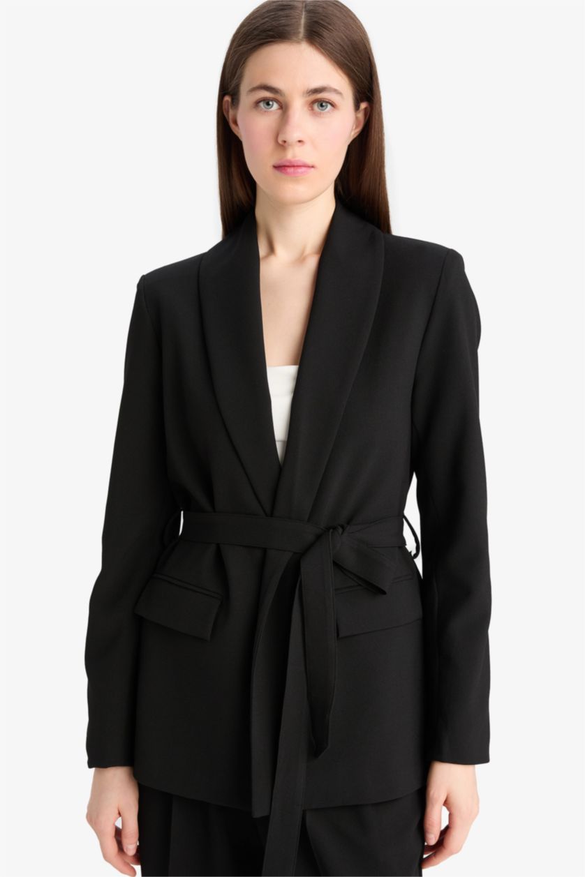 Kadın Siyah Regular Fit Kuşaklı Basic Düz Blazer Ceket