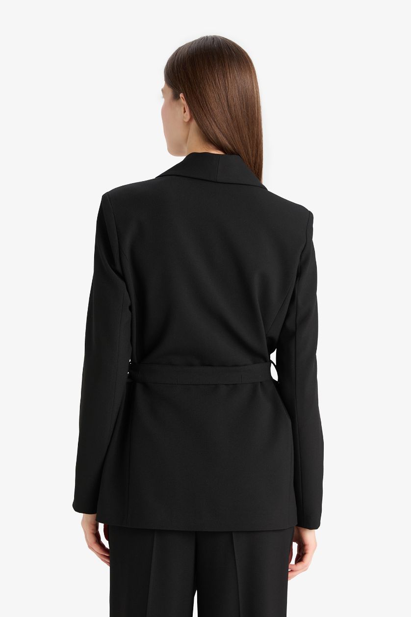 Kadın Siyah Regular Fit Kuşaklı Basic Düz Blazer Ceket