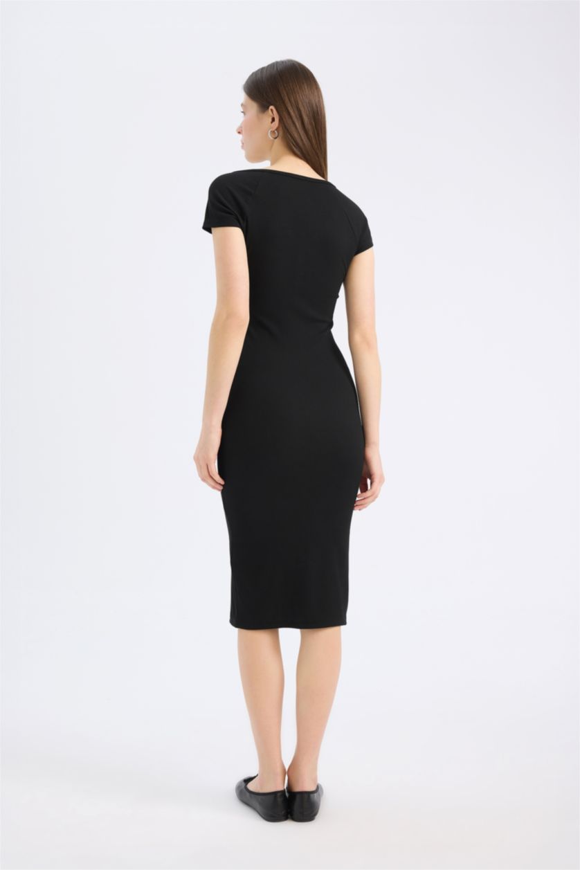 نساء أسود فستان ميدي ضيق نص كم مضلع برقبة V