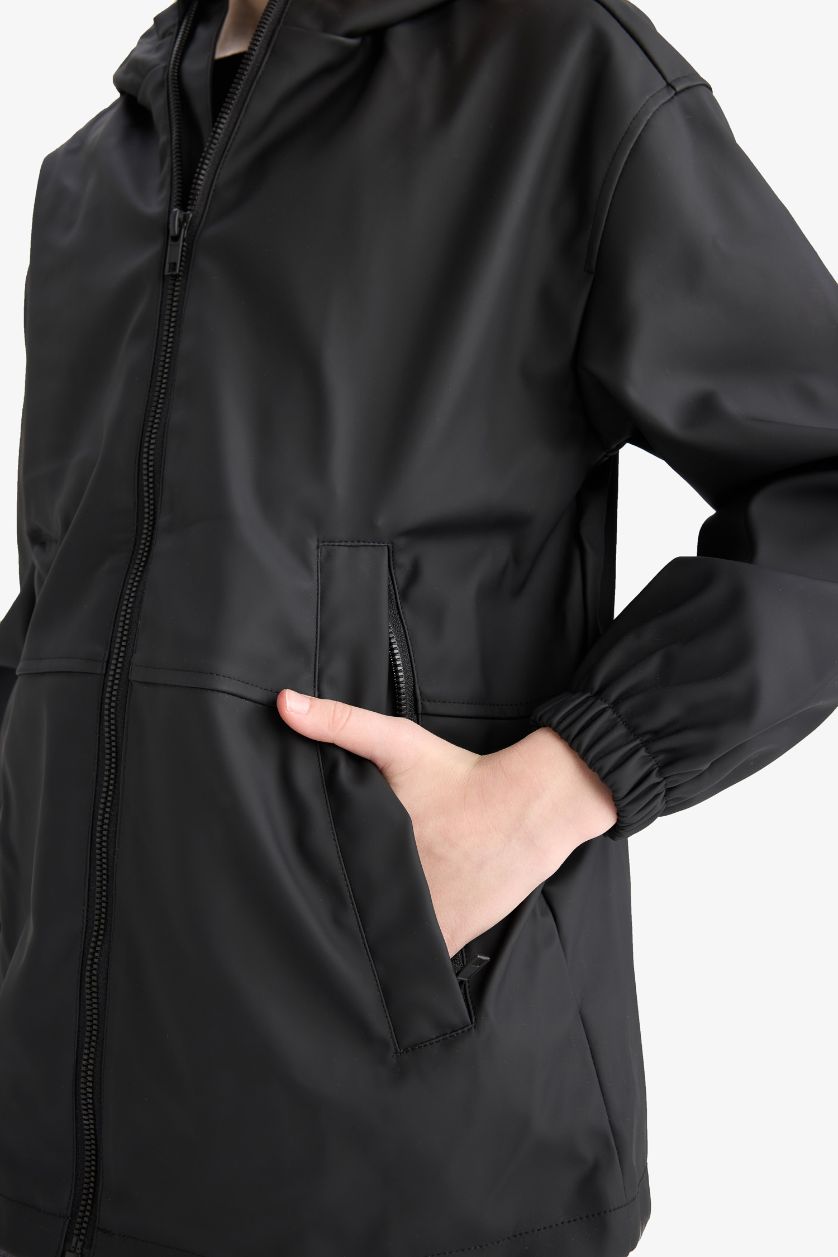 Erkek Çocuk - Genç Erkek Siyah Su İtici Kapüşonlu Fermuarlı Yağmurluk Erkek Çocuk