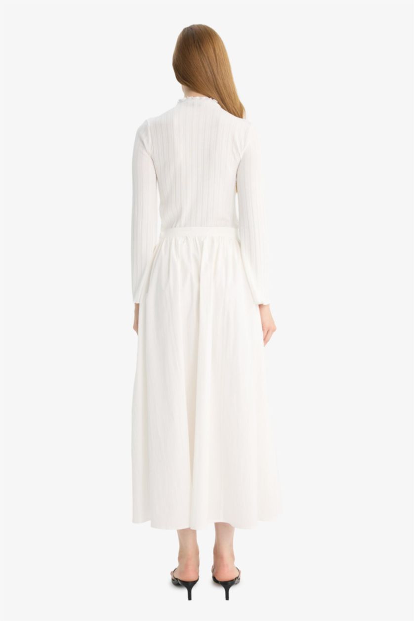 نساء اوف وايت A Cut Maxi