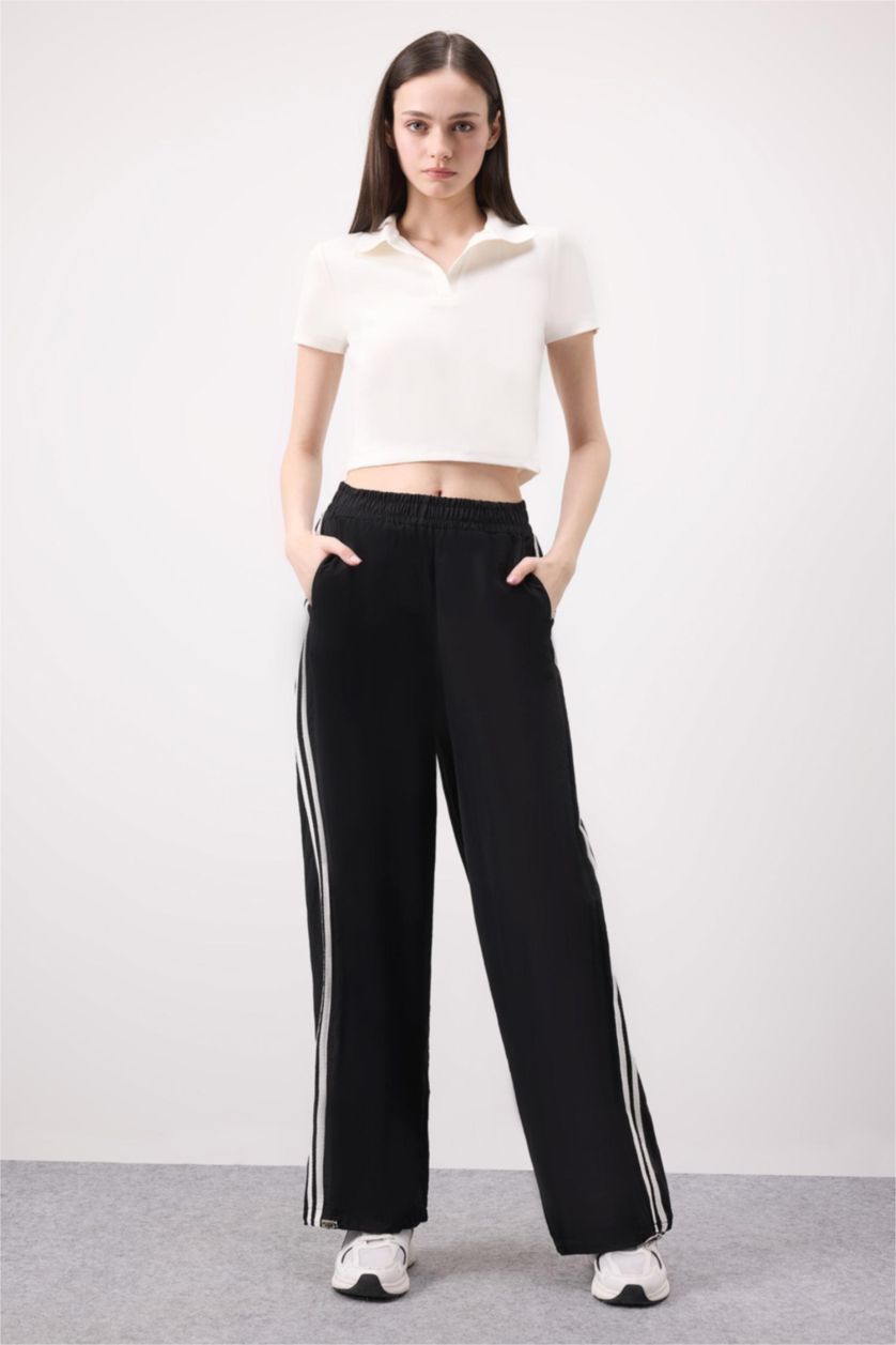 WOMAN Black Normal Waist Parachute Trousers