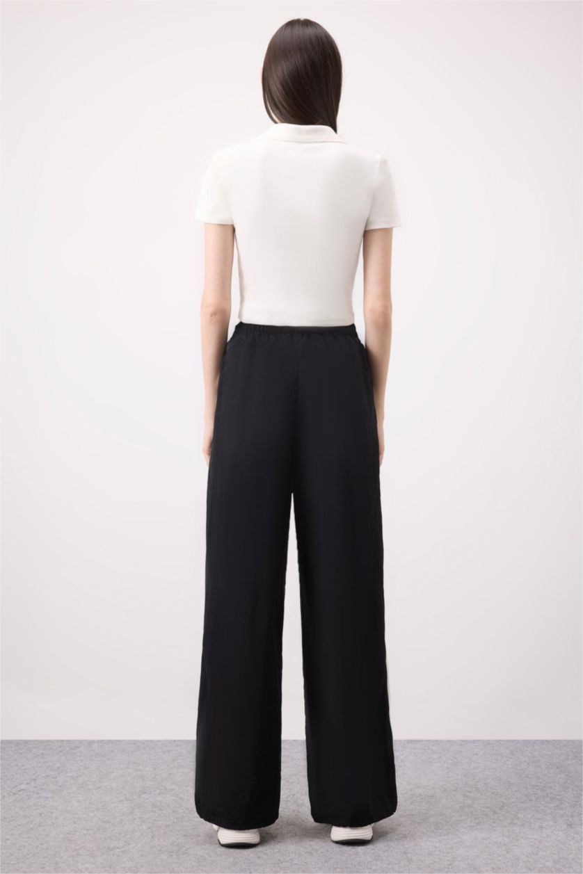 WOMAN Black Normal Waist Parachute Trousers
