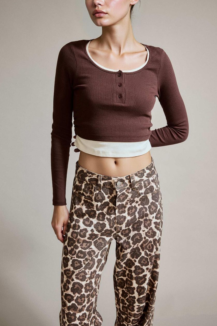 نساء بني Fitted Corduroy Long Sleeve T-Shirt