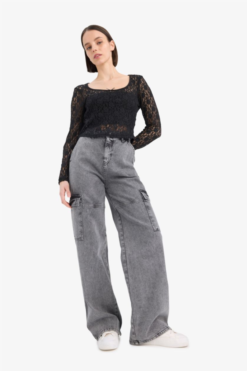 Woman Black Round Neck Fitted Lace Long Sleeve Blouse