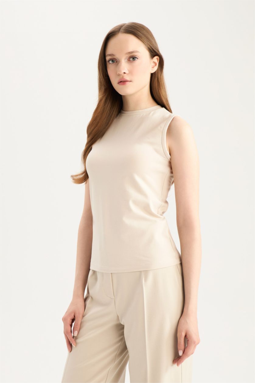 Woman Beige Regular Fit Crew Neck Basic Sleeveless Undershirt Tunic