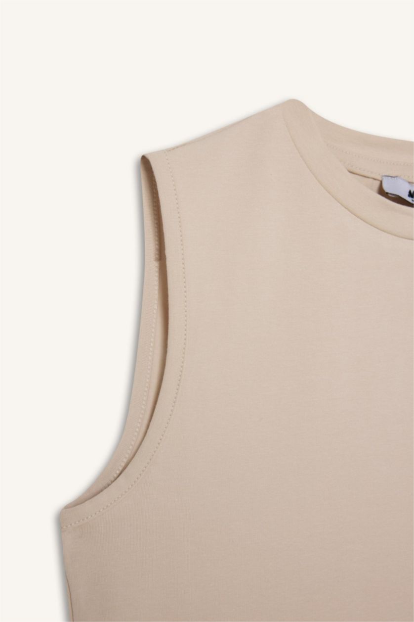 Woman Beige Regular Fit Crew Neck Basic Sleeveless Undershirt Tunic