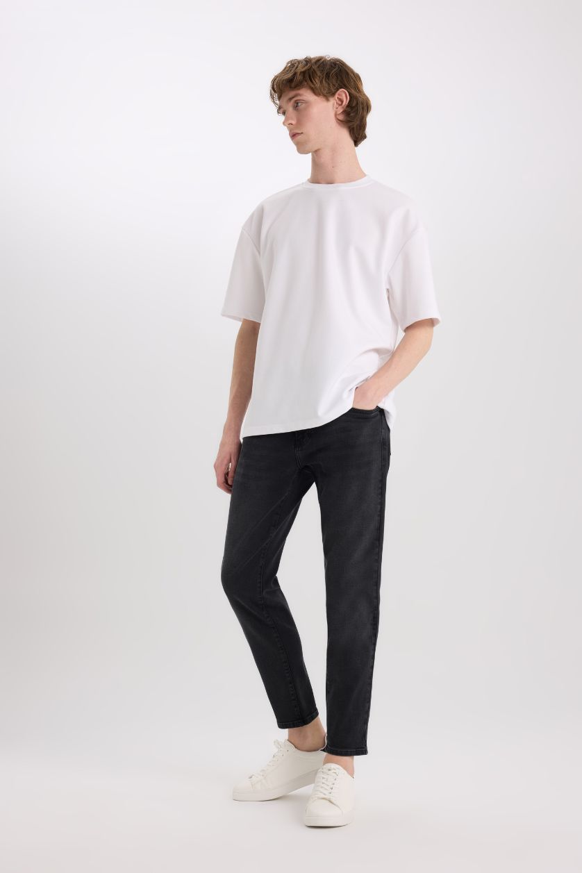 Erkek Siyah Slim Tapered Fit Dar Kalıp Normal Bel Daralan Paça Jean Pantolon