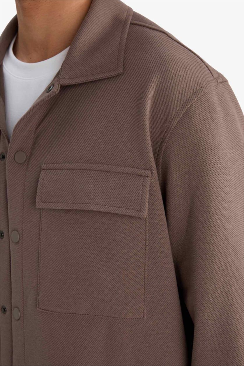 رجال بني فاتح جاكيت قميص قصة عادية بجيب مزدوج